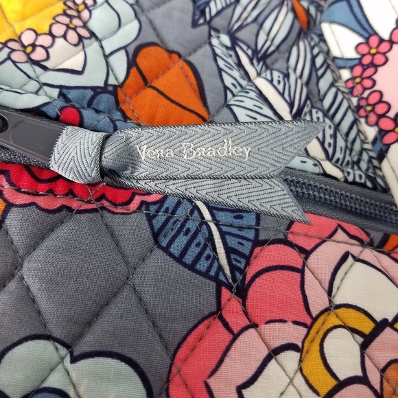 Vera Bradley Large Duffel Bag Tropical Evening NWT - Picture 4 of 6